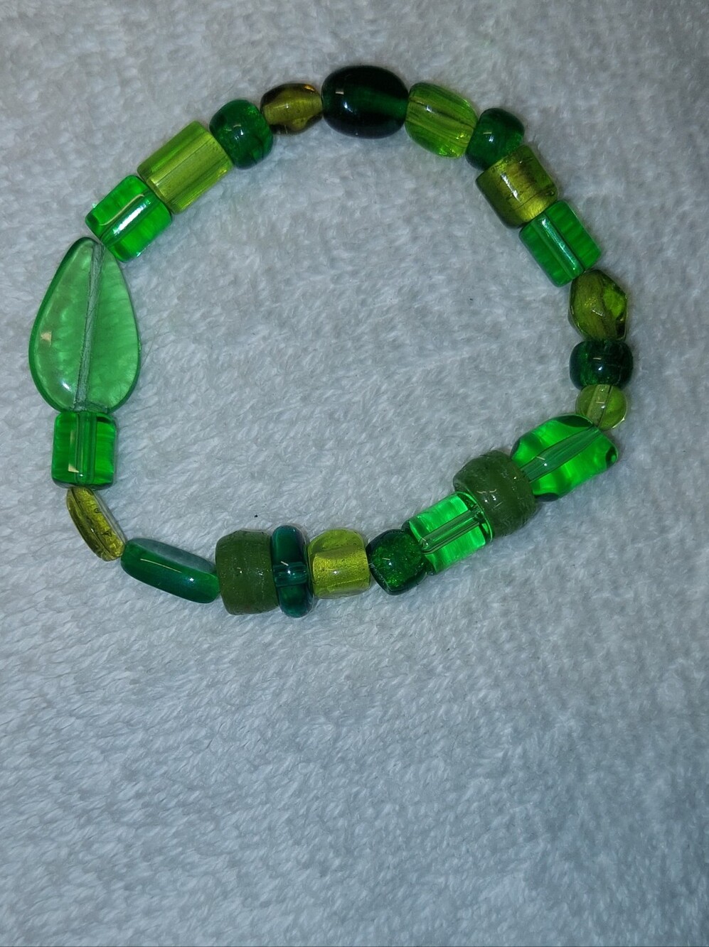 Handmade Green Glass Beaded Stretch Bracelet